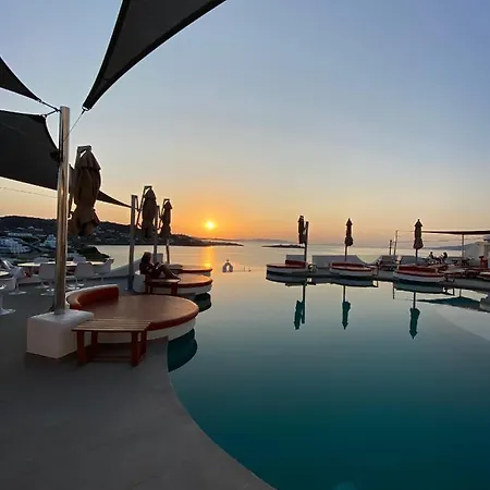 Absolute Mykonos & 5* Mykonos Town