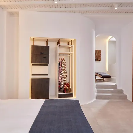 Absolute Mykonos & 5* Mykonos Town